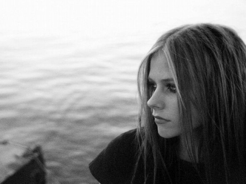 avril1271280x960