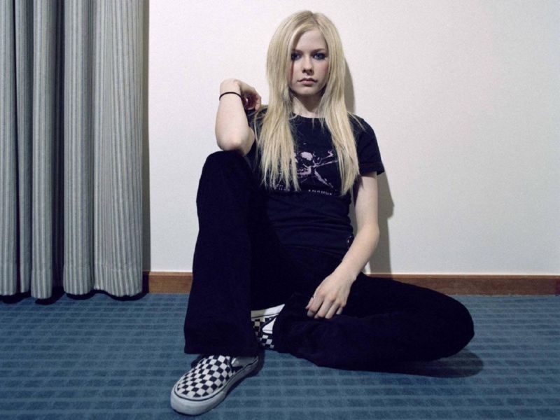 avril1341280x960