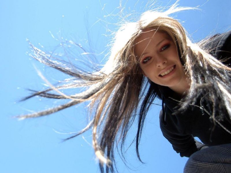 avril331024x768