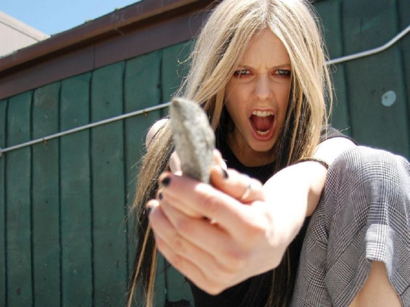 avril351024x768