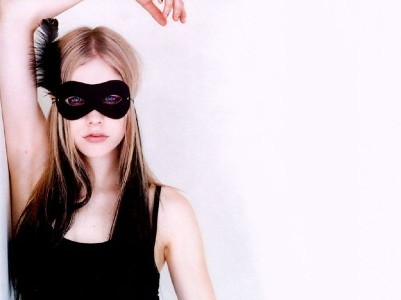avril421024x768