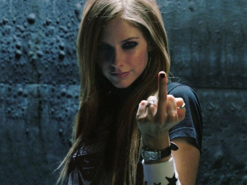 avril501024x768