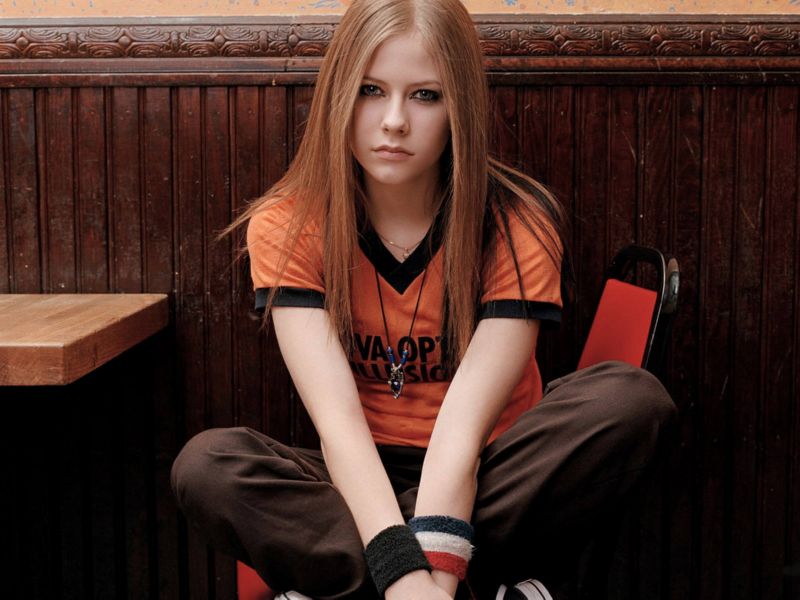 avril591600x1200