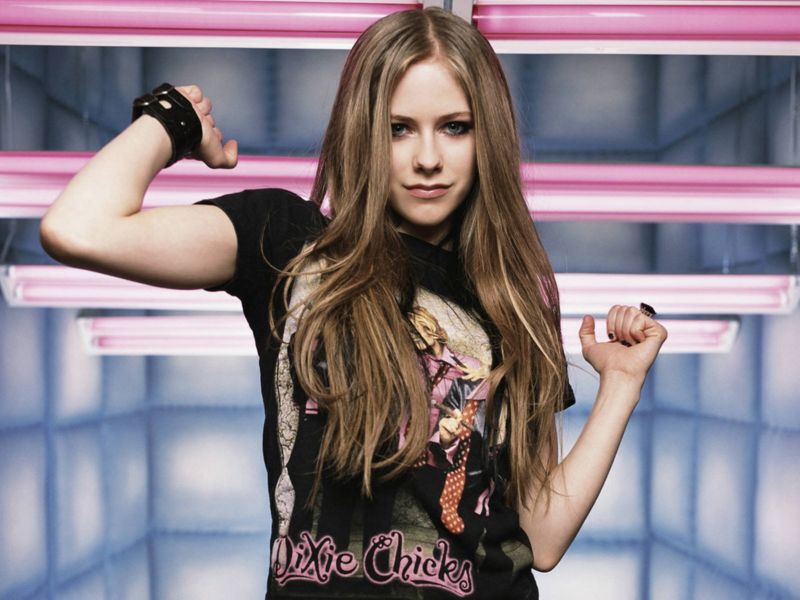 avril731600x1200