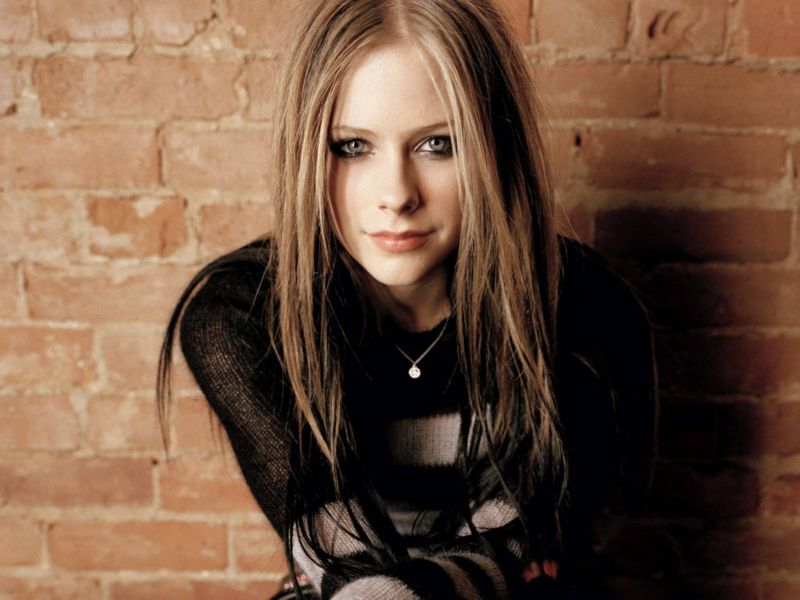 avril811600x1200